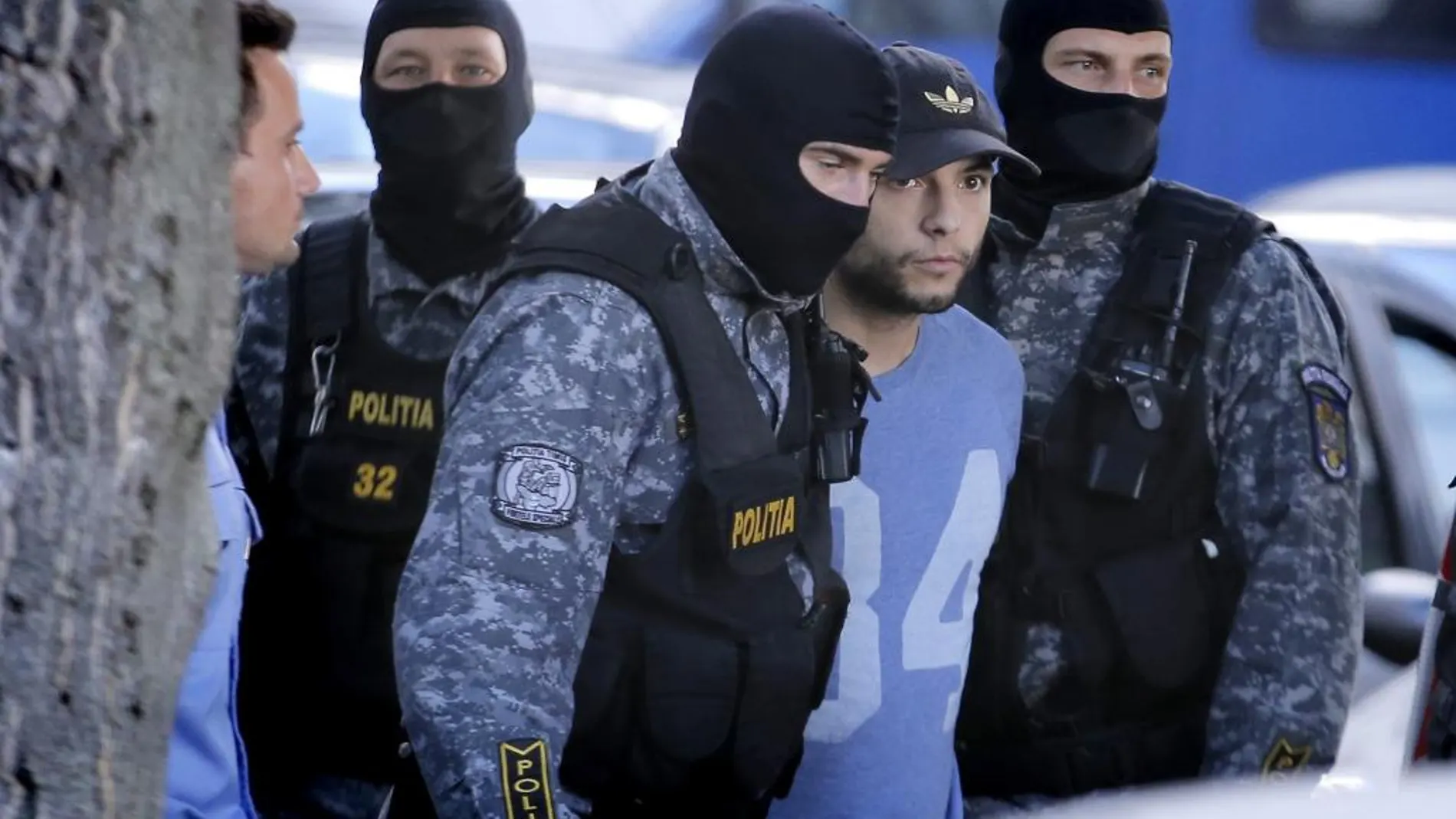 El español Sergio Morate es escoltado por la policía al Alto Tribunal de Casación y Justicia de Rumanía
