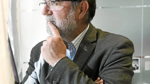 Jesús Conte (Barcelona, 1954) ejerció de jefe de prensa de Jordi Pujol en su última etapa como presidente de la Generalitat, entre 1998 y 2003. Antes, había sido responsable de comunicación de CDC entre 1983 y 1987. Ahora, ha coordinado «Reconeixement a Jordi Pujol. Las raíces de una lucha, su obra política» (Editorial Base), una obra para reivindicar al ex president.
