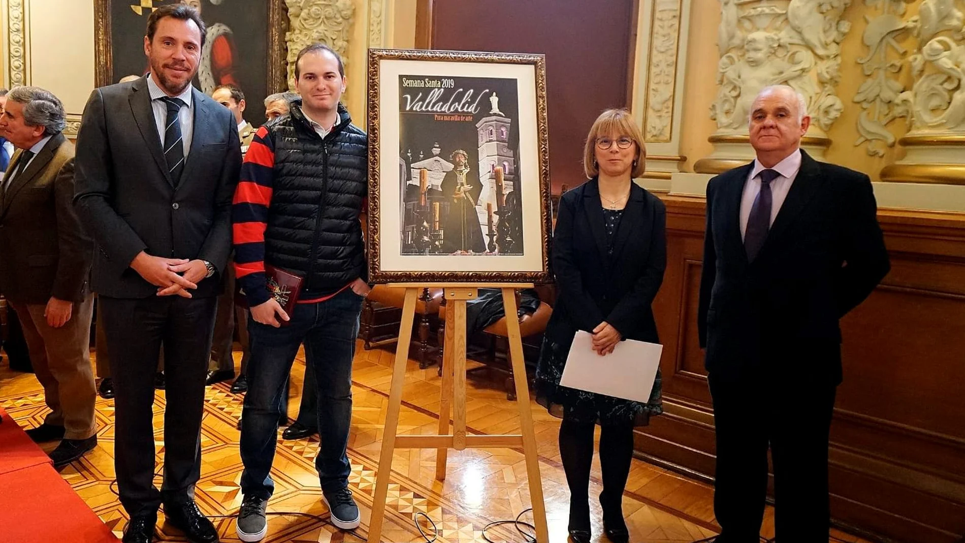 Óscar Puente. Marcos Valdespino, Montse Serrador e Isaías Martínez, en la presentación del cartel