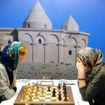 Dos mujeres participan en el Mundial femenino de Ajedrez de Teherán.