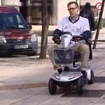 ¿Cómo debe circular una moto eléctrica como la de "El Langui"?