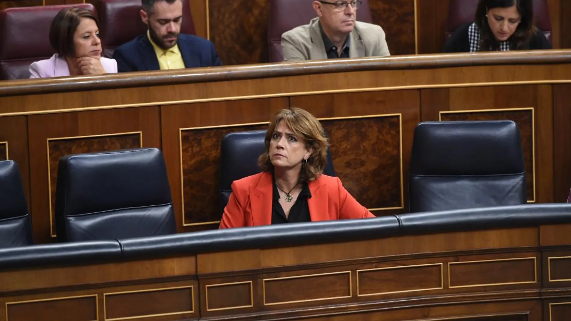 La ministra de Justicia, Dolores Delgado, en su escaño hoy, durante el pleno del Congreso de los Diputados / Foto: Efe