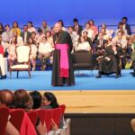 Monseñor Javier Echevarría en su última visita a Burgos, donde se reunió con fieles y familias para acercarles a Dios