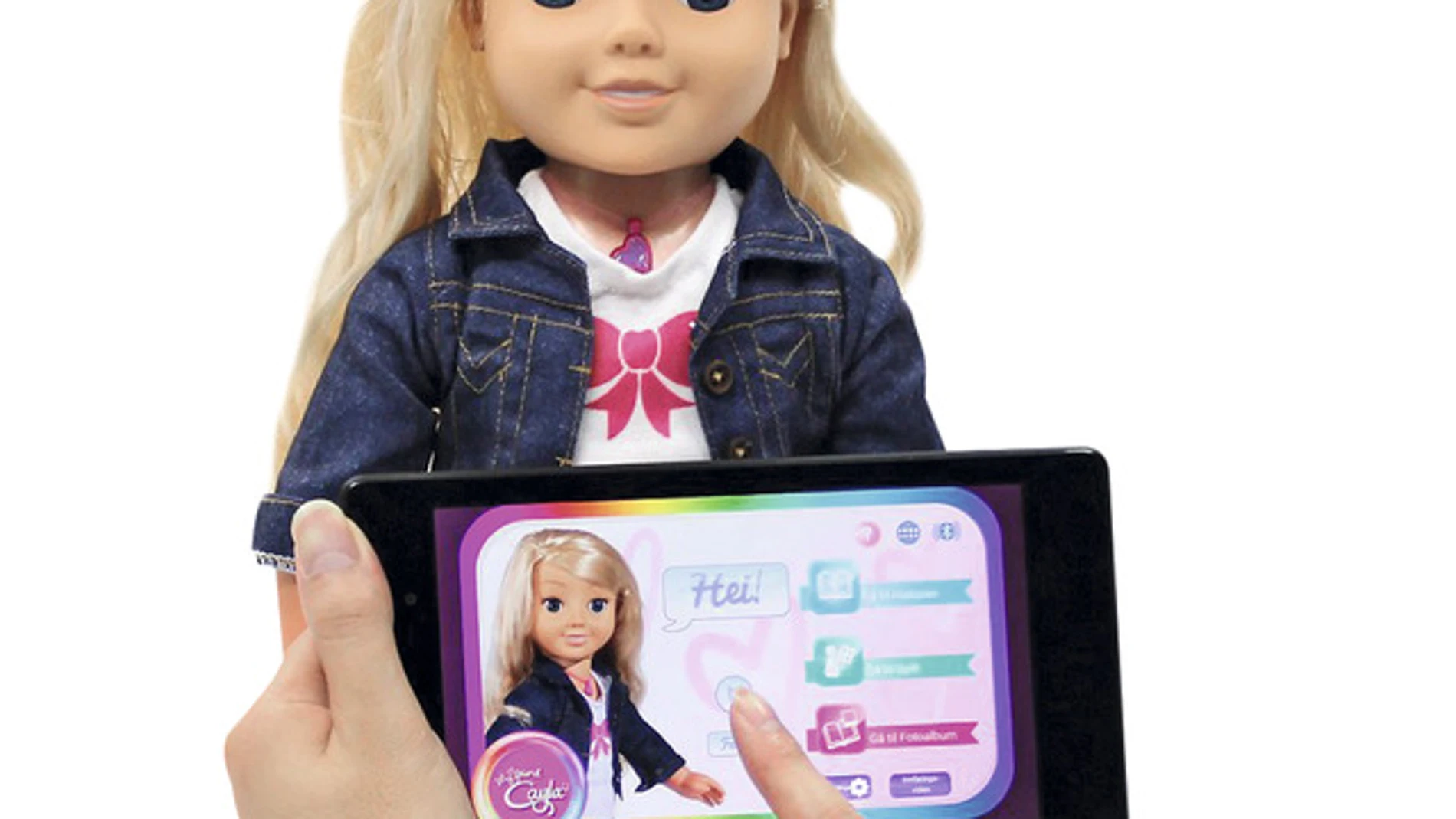 Así es la muñeca Cayla, prohibida en Alemania porque puede espiar a sus dueños