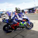 Jorge Lorenzo en la tercera sesión de entrenamientos libres para el Gran Premio de Gran Bretaña.