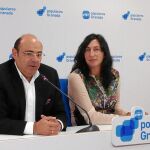 Loles López estuvo ayer en Granada, donde hoy se reunirá el Grupo Parlamentario del PP-A