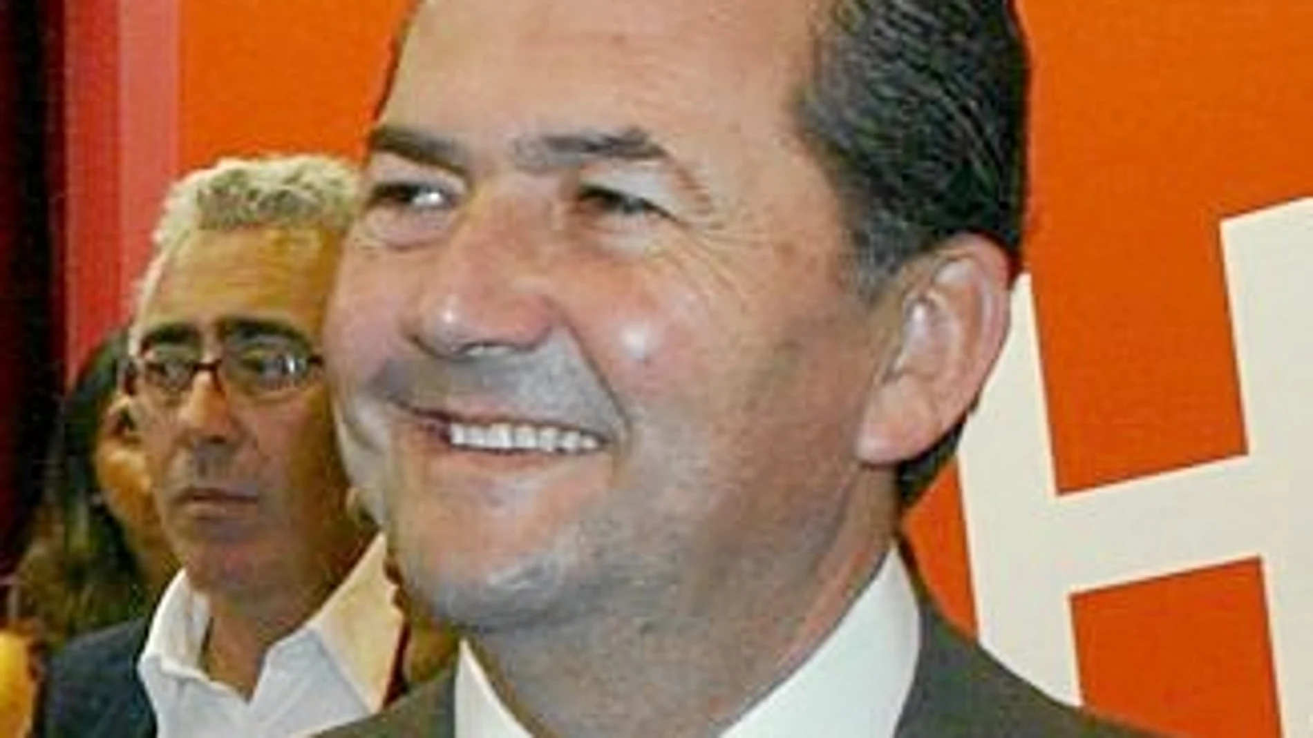 Gonzalo Rodríguez Nevado formalizó ayer su renuncia a la Alcaldía