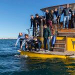 Según López Miras, actualmente hay 5,17 metros de transparencia en el Mar Menor