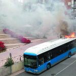 Momento de la explosión del autobús