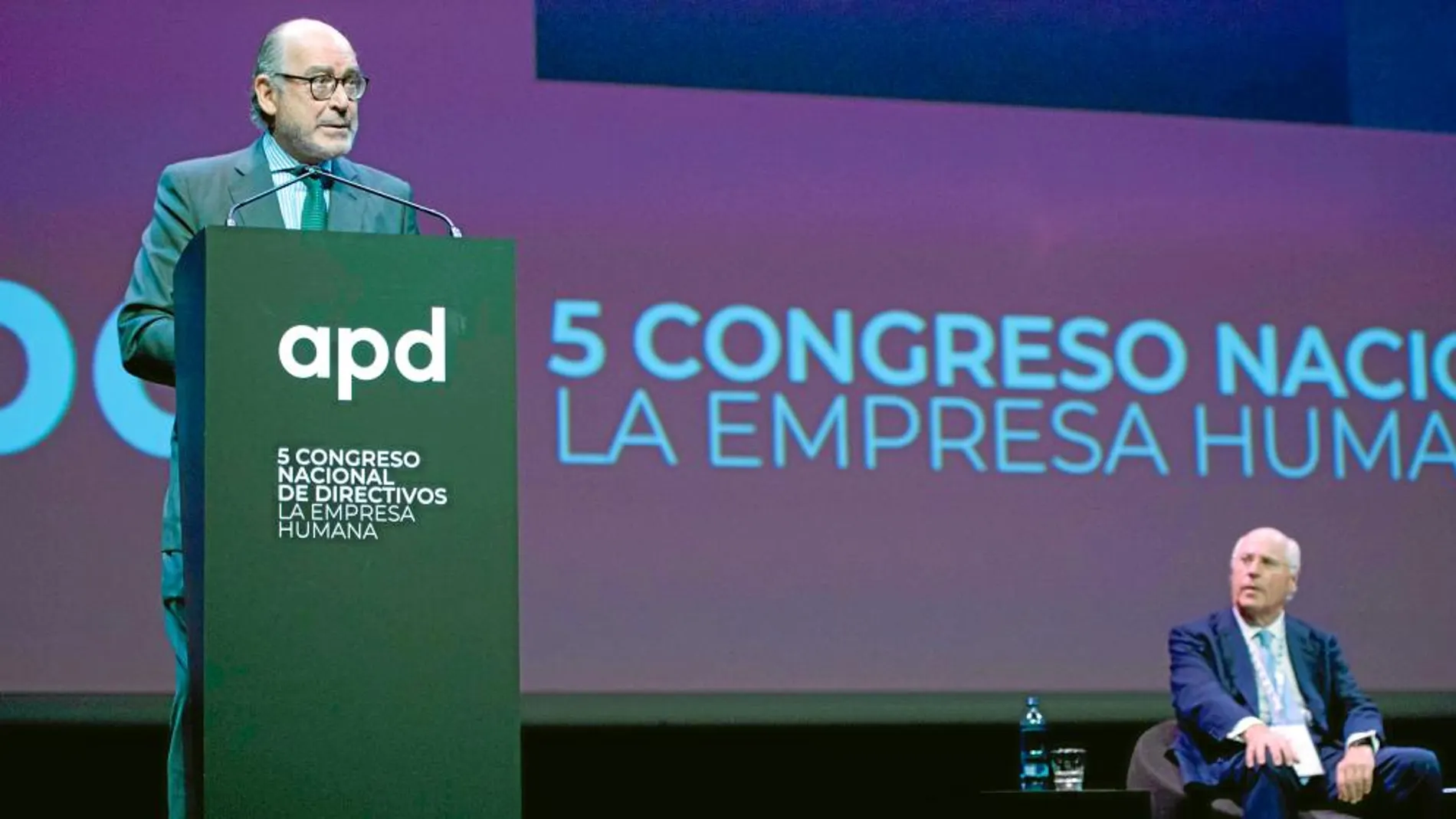 El presidente de la Asociación para el Progreso de la Dirección, Rafael Miranda