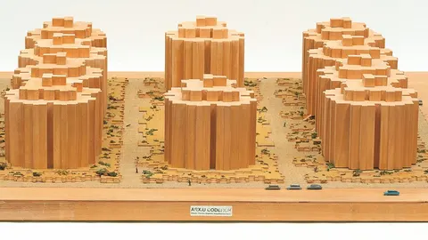 Maqueta del proyecto de las cocheras de Sarrià en el que José Antonio Coderch trabajó en 1968. La maqueta ya forma parte de las colecciones del Museo Nacional Centro de Arte Reina Sofía, en Madrid
