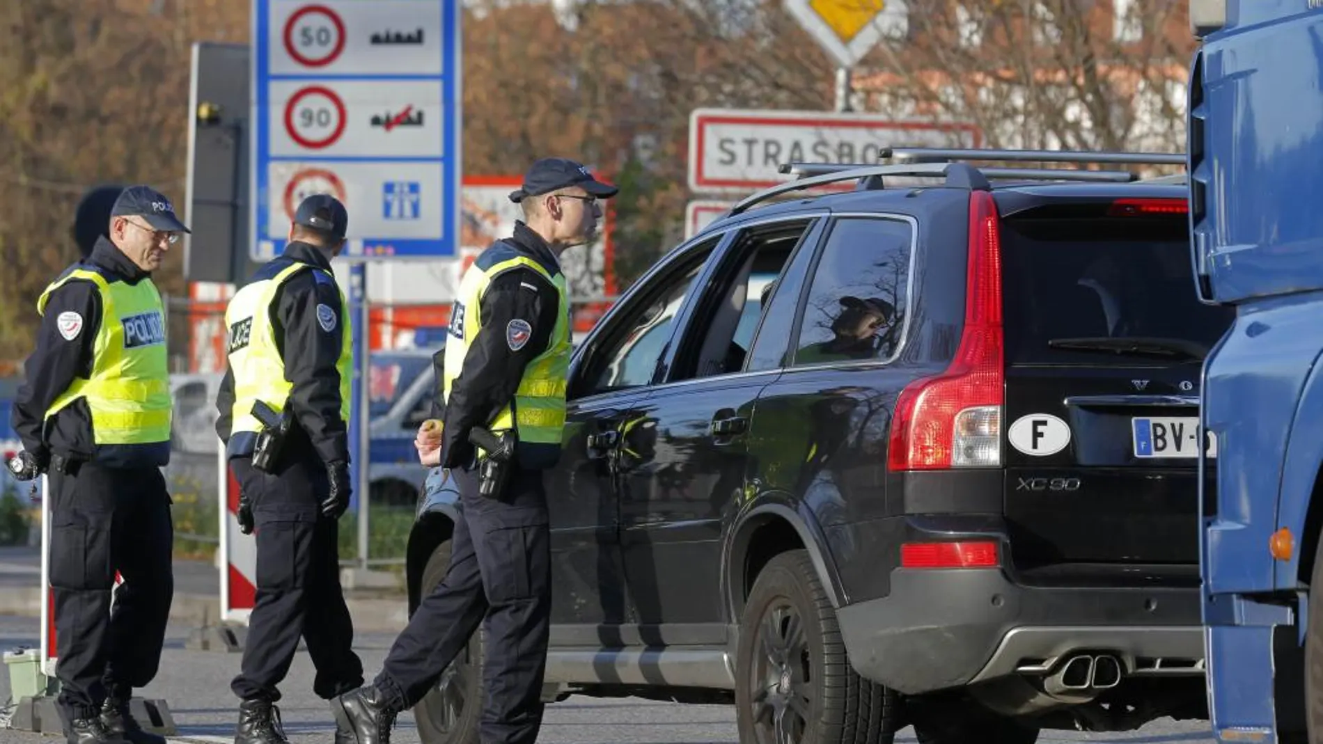 El Gobierno francés ha movilizado a más de 100.000 policías y militares