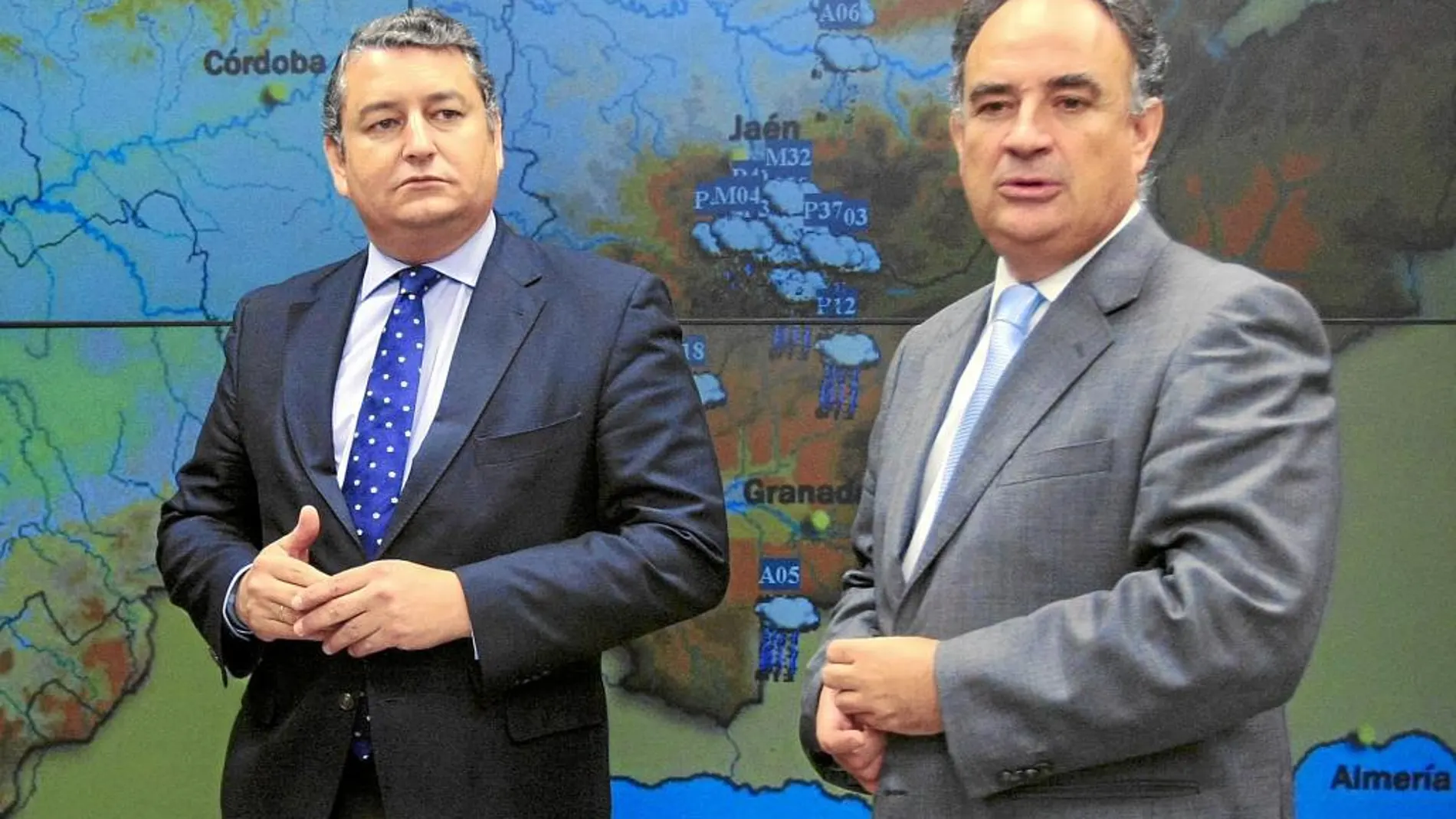 El delegado Antonio Sanz y el presidente de la CHG, Manuel Romero