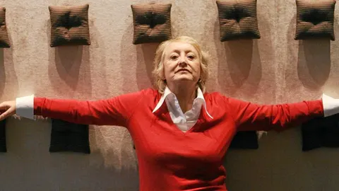 En el punto de mira Yvonne Blake afronta un periodo tumultuoso y delicado de la Academia