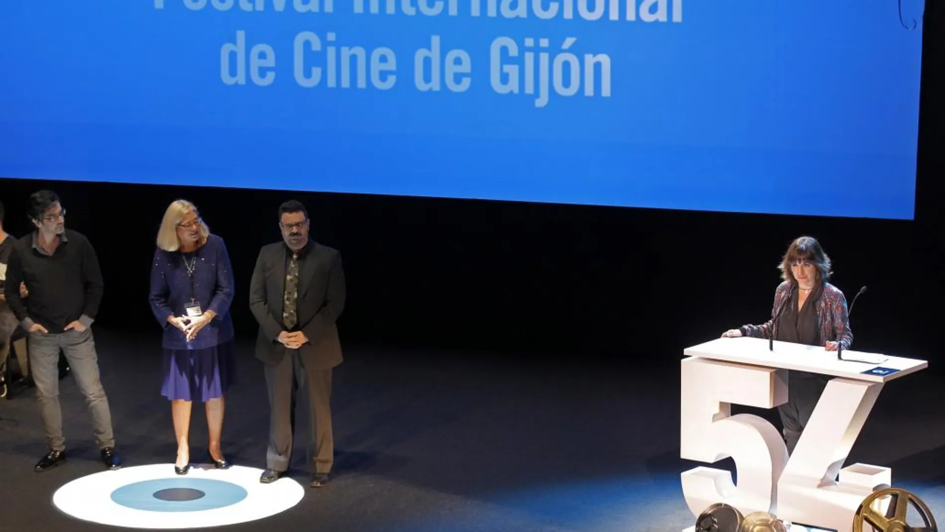 La directora española Judith Colell (d) durante su intervención como presidenta del Jurado Internacional de la 54 edicion del Festival Internacional de Cine de Gijón