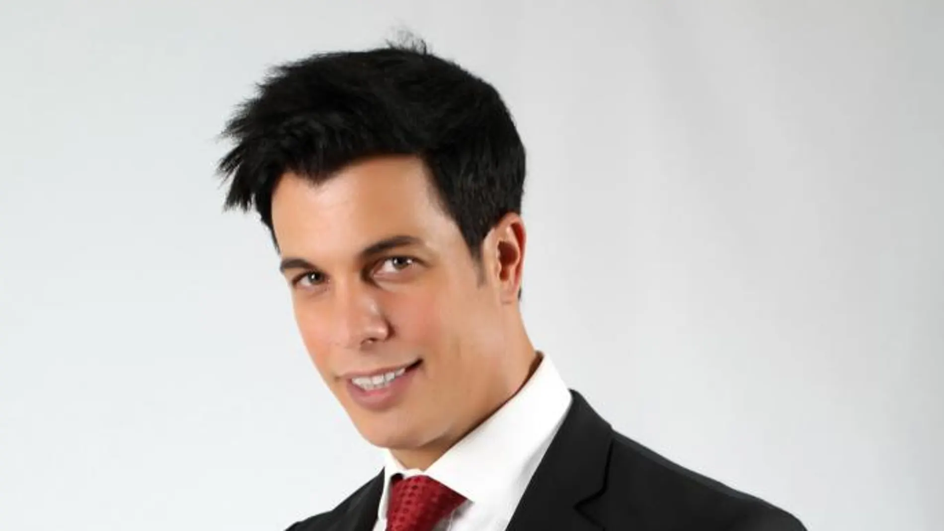 El modelo almeriense Javier Jiménez triunfa en Francia