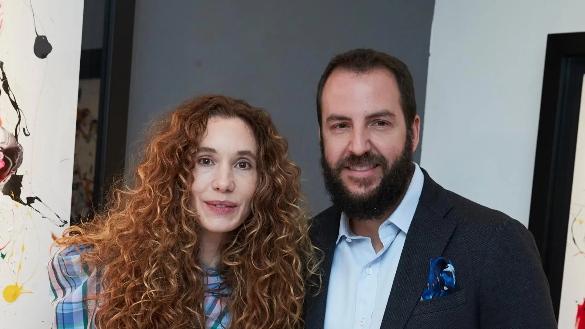 Blanca Cuesta y Borja Thyssen, durante la inauguración de una exposición en Madrid