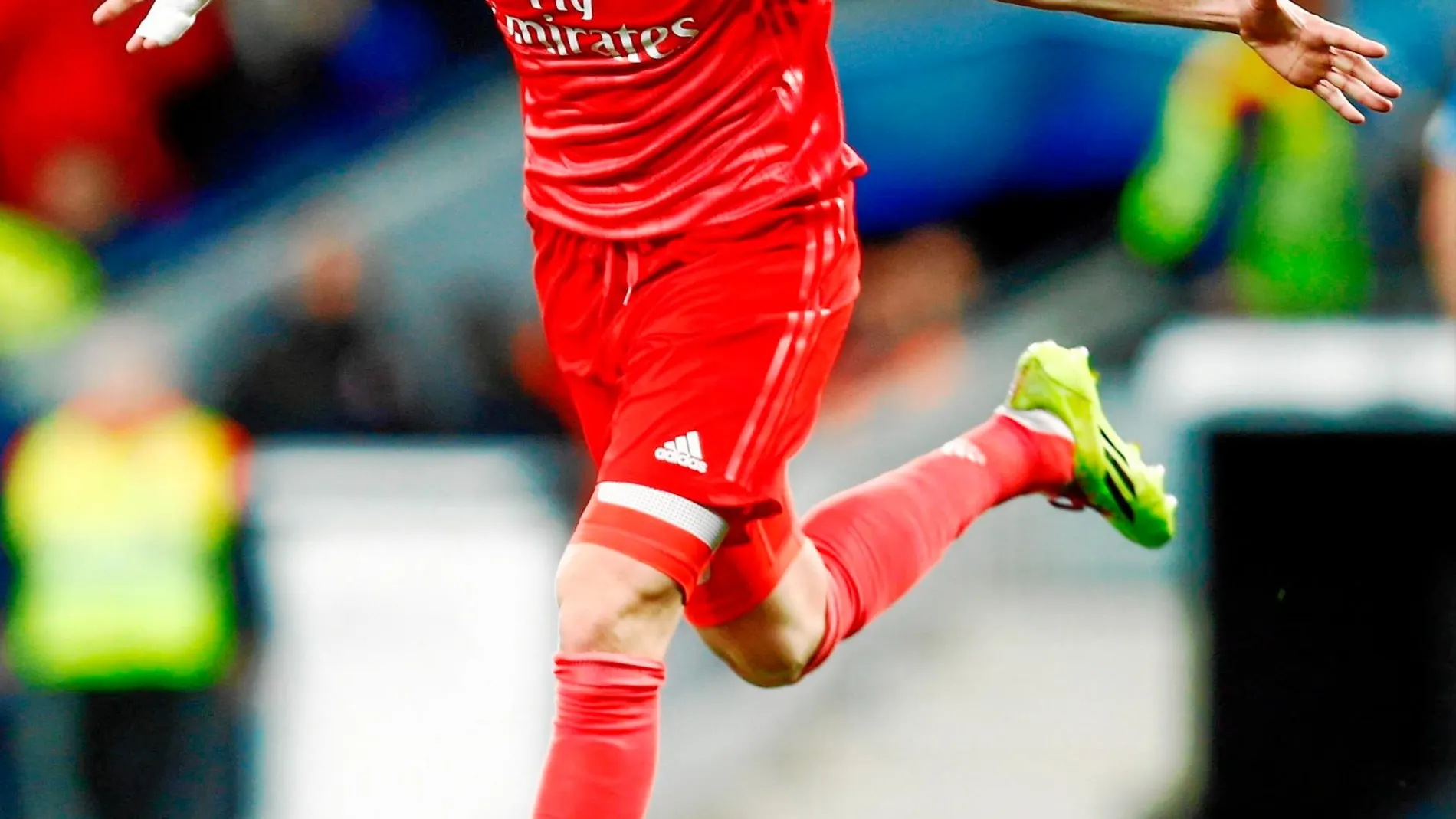 Karim celebra uno de los dos goles que marcó al Espanyol / Efe