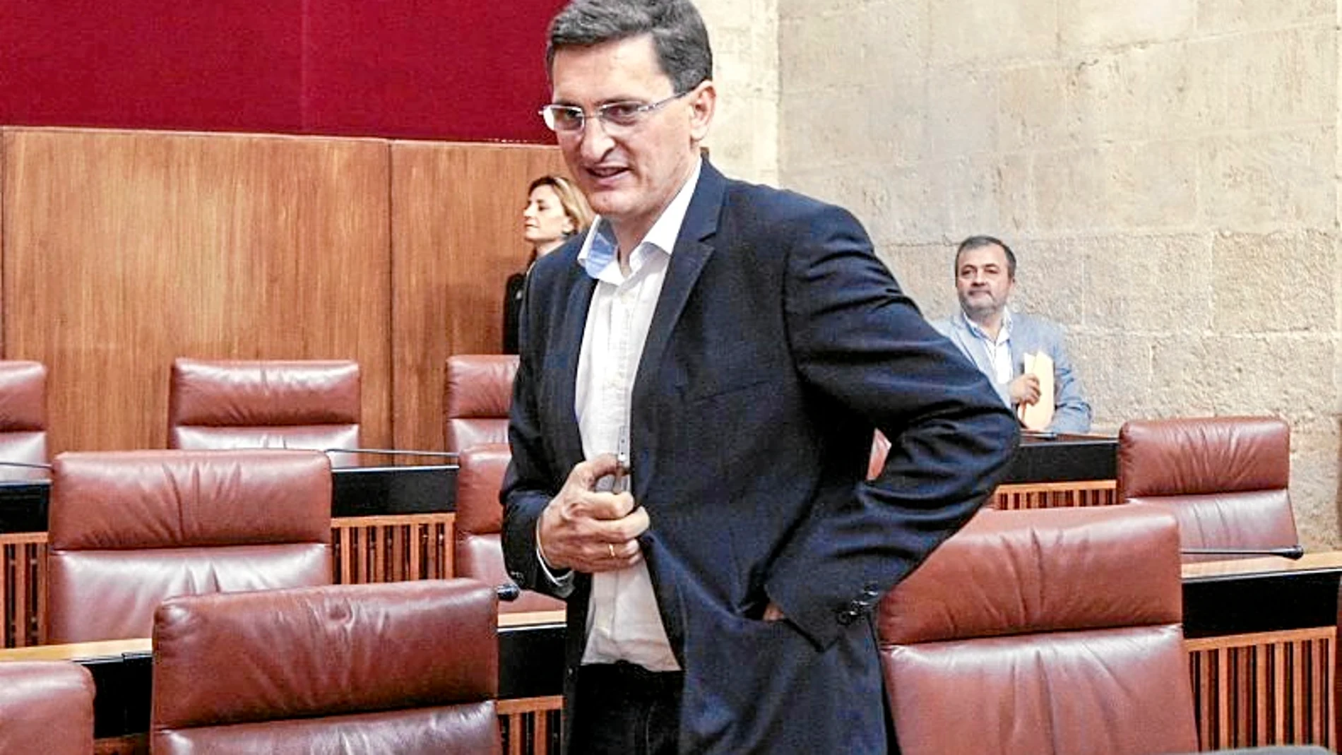 El diputado socialista José Luis Sánchez Teruel, en el Parlamento