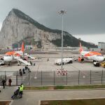 Aeropuerto de Gibraltar, construido en territorio ocupado militarmente por Reino Unido
