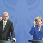 Tras años de tensiones entre los dos países, Erdogan visitó Alemania para tratar de pasar página y buscar la reconcialiación