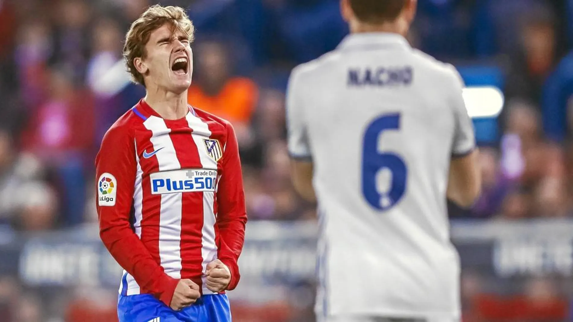 La desesperación de Griezmann ante Nacho, una constante en todo el partido