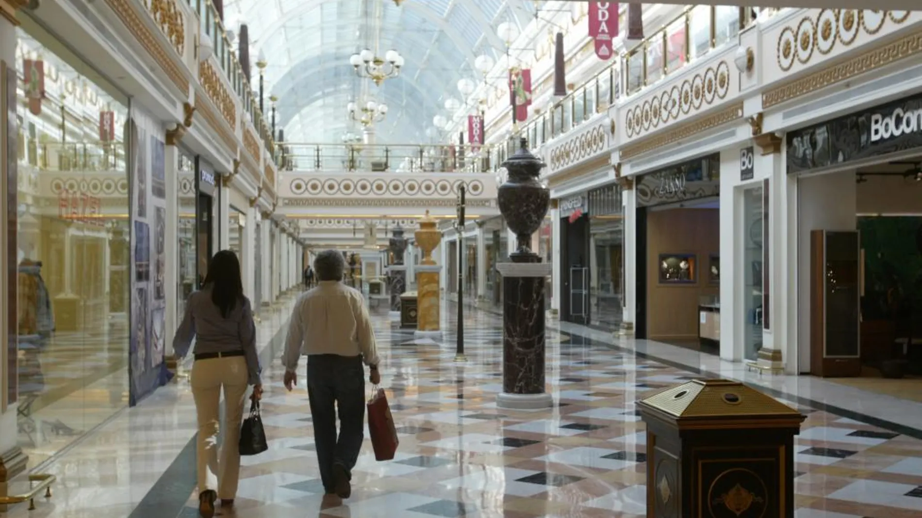 Los centros comerciales cerrarán 2015 con un 6% más de ventas