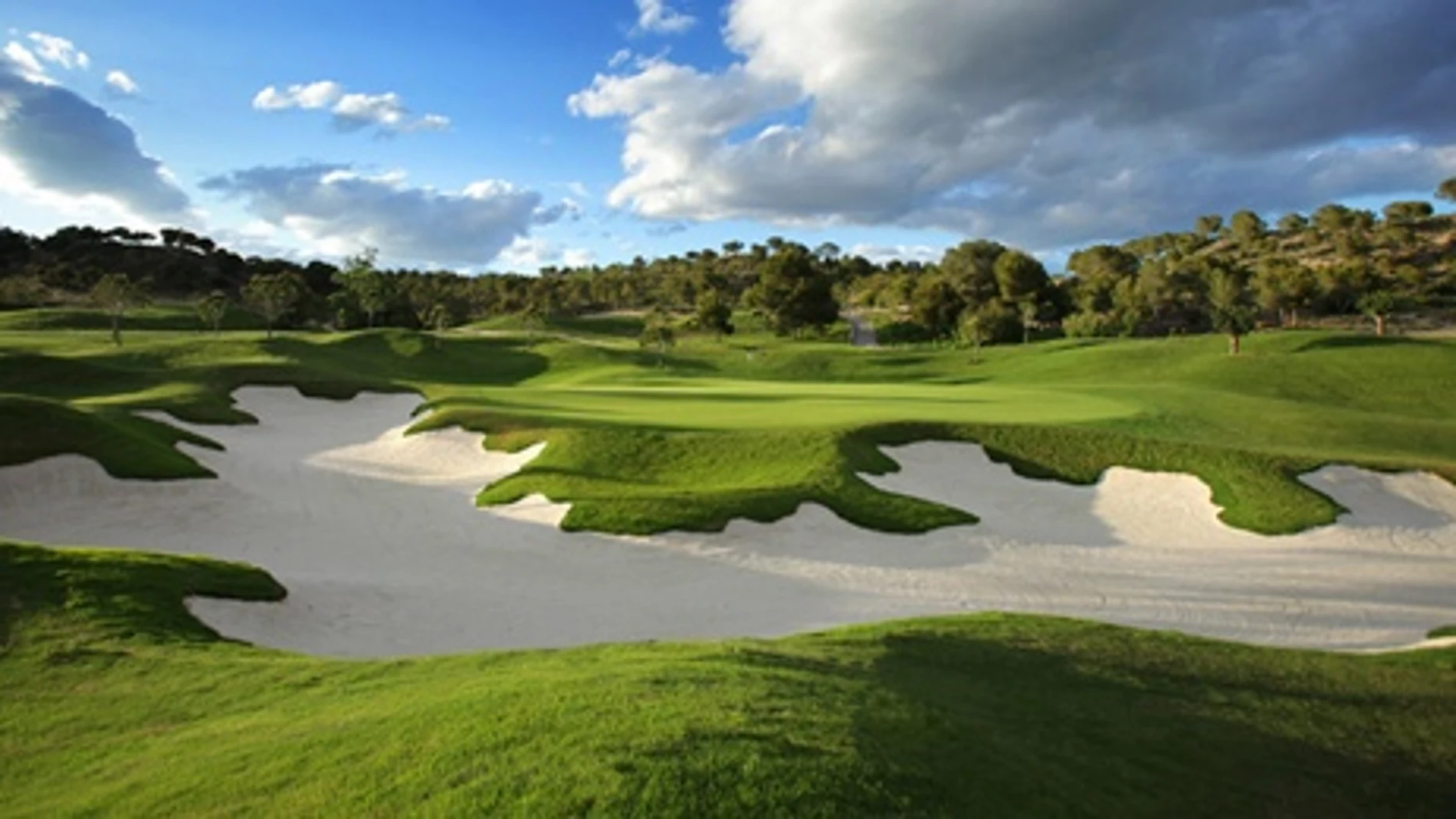Las colinas golf triple candidatura
