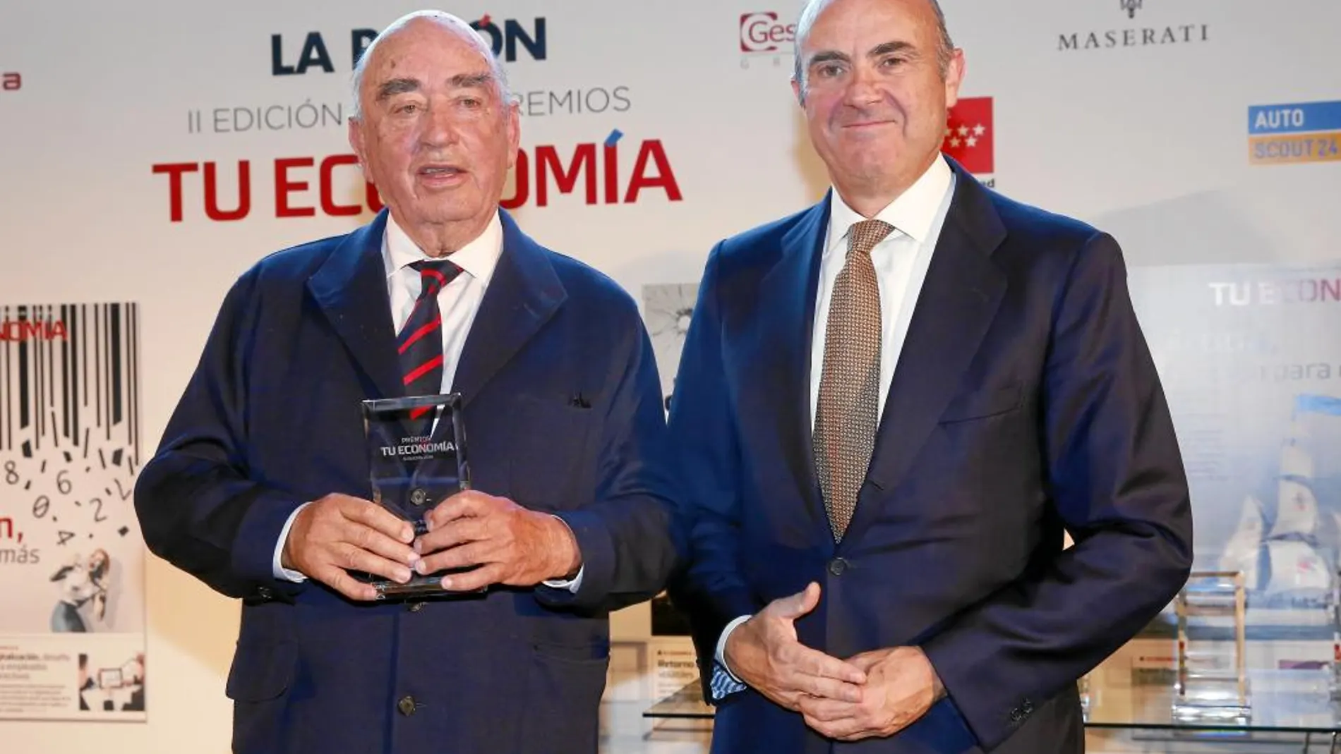 José Lladó, Premio Mejor Trayectoria Profesional 2016, y Luis de Guindos, ministro de Economía, Industria y Competitividad