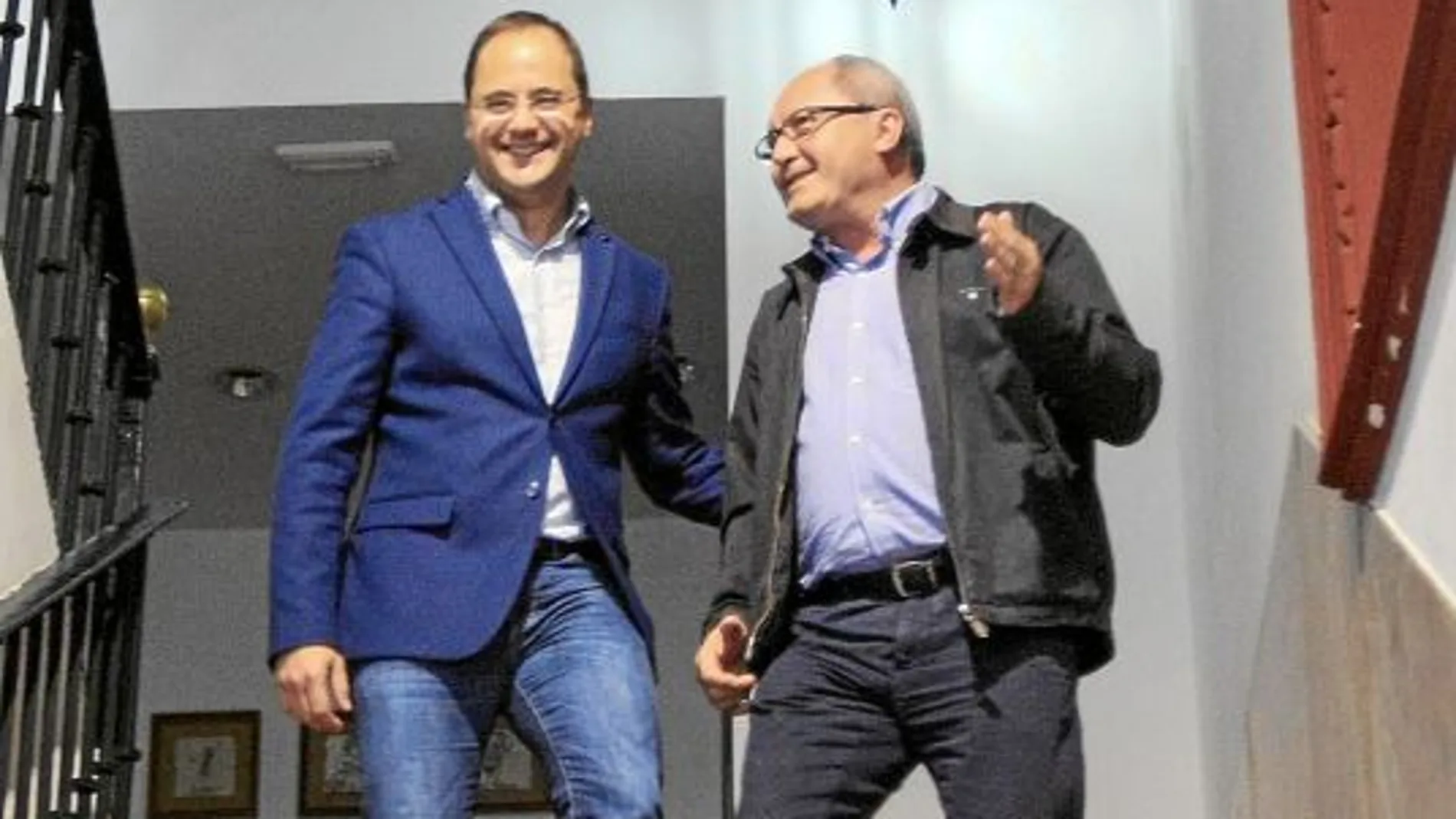 César Luena y Juan Cornejo, en la sede del PSOE andaluz