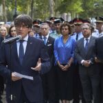 El presidente de la Generalitat, Carles Puigdemont, durante su intervención en el acto en memoria de la víctimas de terrorismo