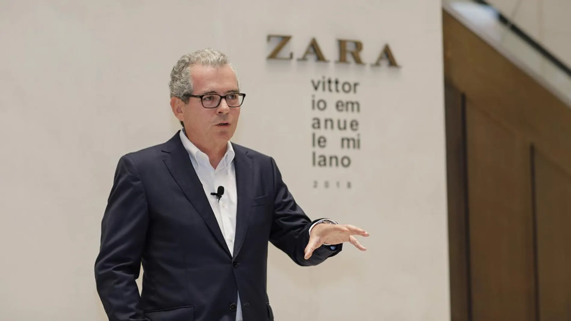 Pablo Isla, en el encuentro con periodistas en Milán, con motivo de la inauguración de la emblemática tienda de Zara de Corso Vittorio Emanuele.