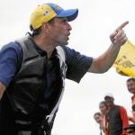 Henrique Capriles durante un acto electoral en Chichiriviche