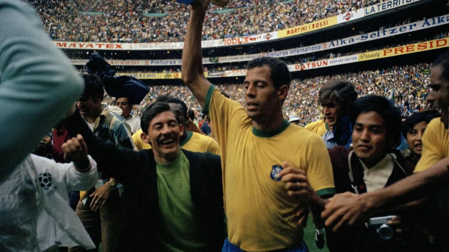Carlos Alberto Torres tras ganar el Mundial de México de 1970