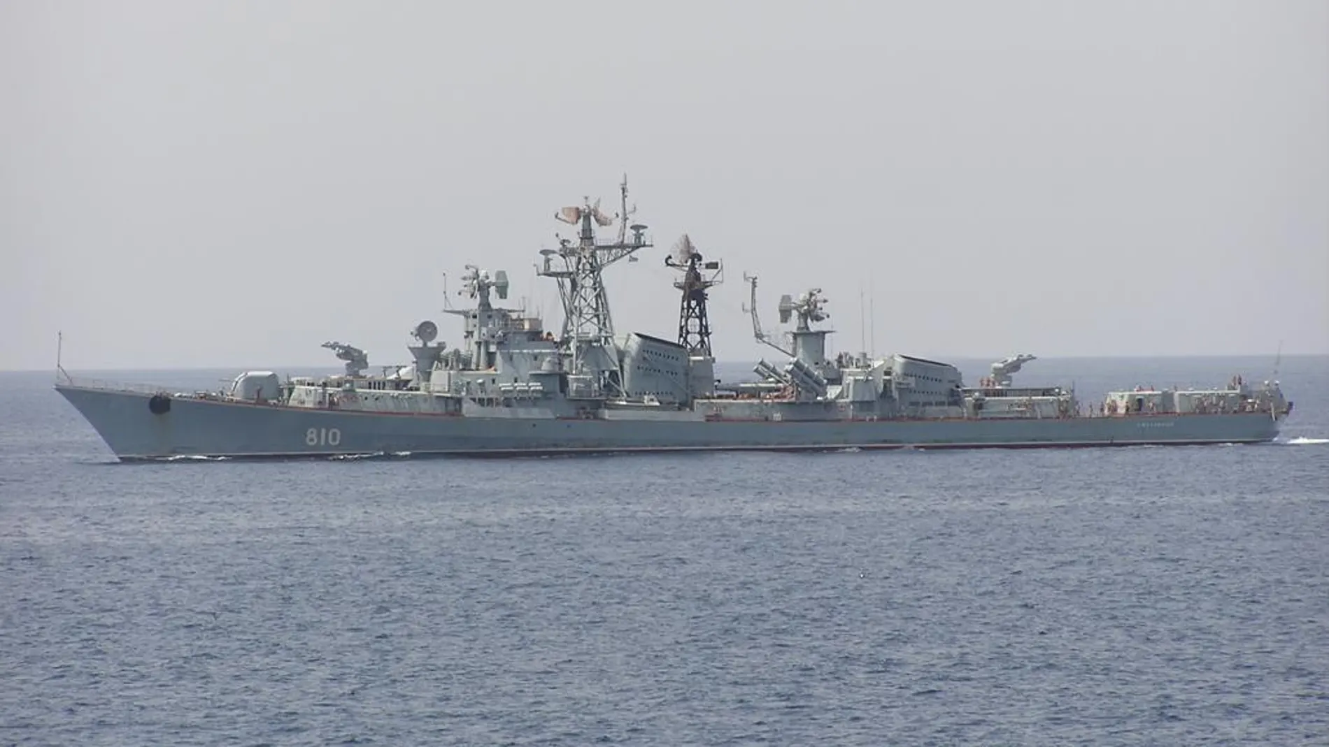 Imagen de archivo de una fragata rusa "Smetlivi" desplegada en el Egeo