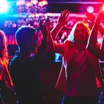 Una discoteca de Benidorm busca camareras sin novios «celosos»