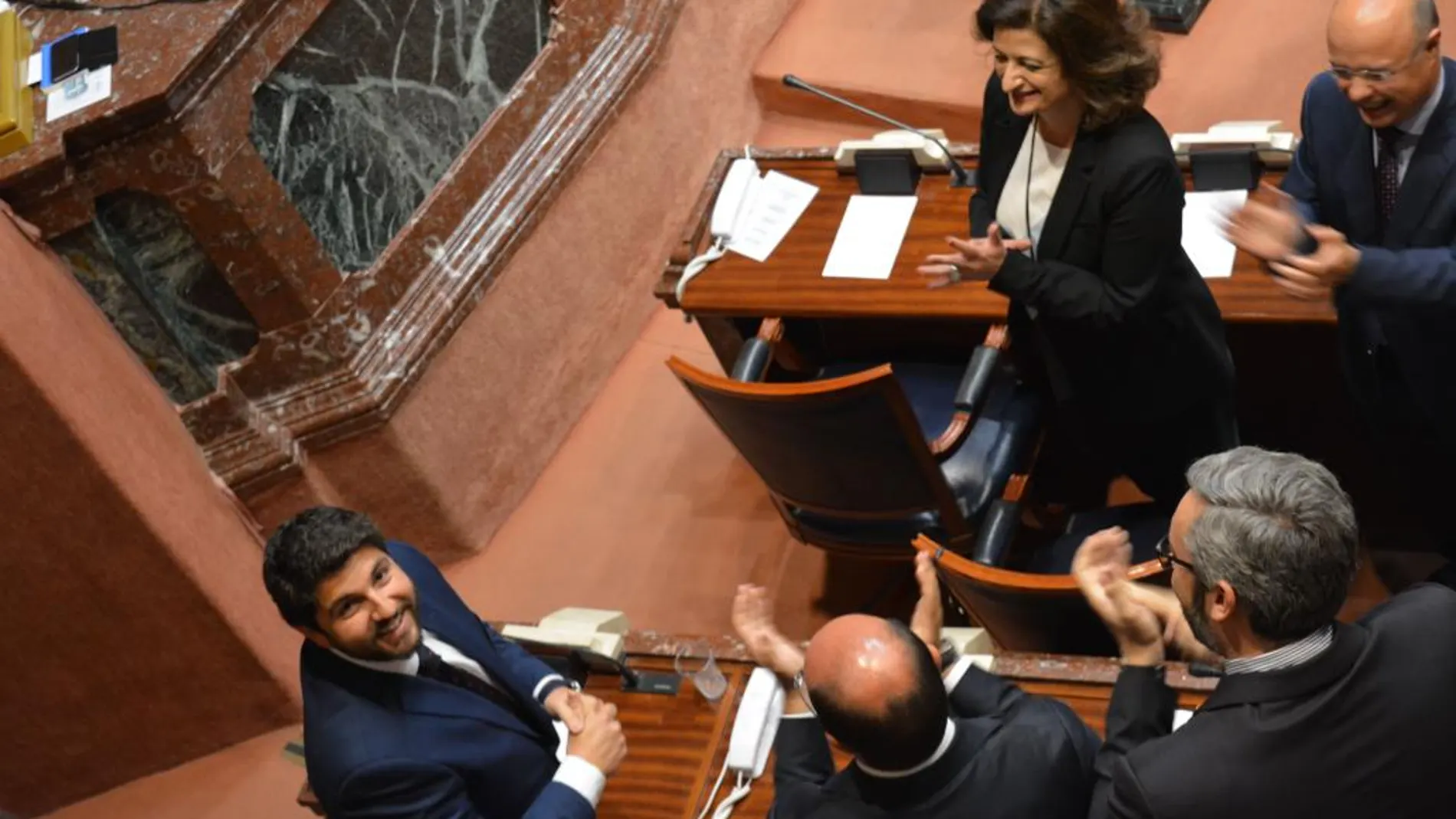 El presidente de la Comunidad, Fernando López Miras, tras su proclamación en la Asamblea Regional