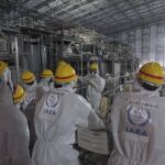 Técnicos de la Agencia Internacional de Energía Atómica inspeccionan la central de Fukushima