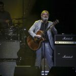 Pablo Carbonell, de Toreros Muertos, en el gran concierto por los 40 años de existencia de El Penta
