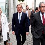 Artur Mas, flanqueado por Joana Ortega y Francesc Homs