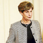 Isabel Allende se retira de la carrera presidencial chilena