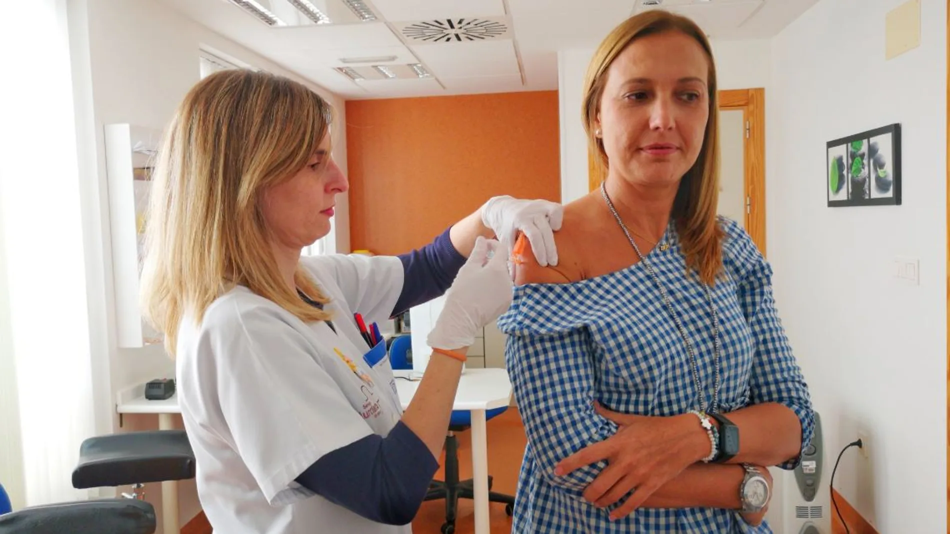 Desde octubre, la Consejería de Salud ha difundido la campaña «Te la van a pegar», con el objetivo de concienciar a la sociedad murciana de la importancia de la vacuna para prevenir el contagio de la gripe