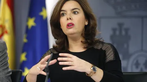 La vicepresidenta del Gobierno, Soraya Sáenz de Santamaría, durante la rueda de prensa tras la reunión del Consejo de Ministros