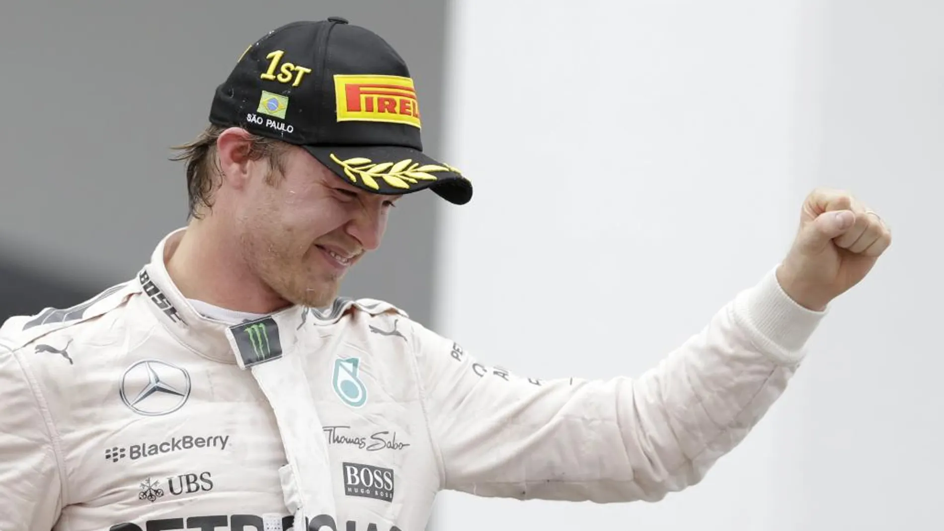 Nico Rosberg celebra su triunfo hoy en Brasil