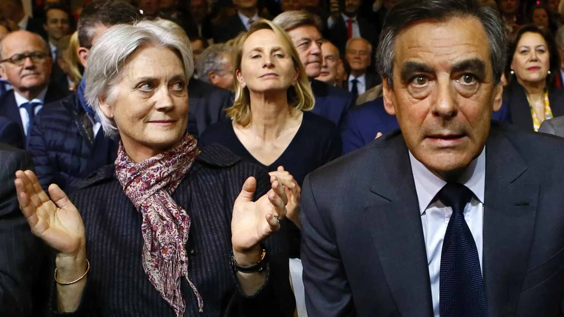 Imagen de archivo de Fillon y su mujer