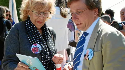 Martínez Almeida junto a la alcaldesa de Madrid durante las últimas fiestas de San Isidro / Guillermo Pimentel