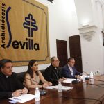 Adrián Ríos, Auxiliadora González, Juan José Asenjo y Mariano Pérez de Ayala, ayer en Sevilla
