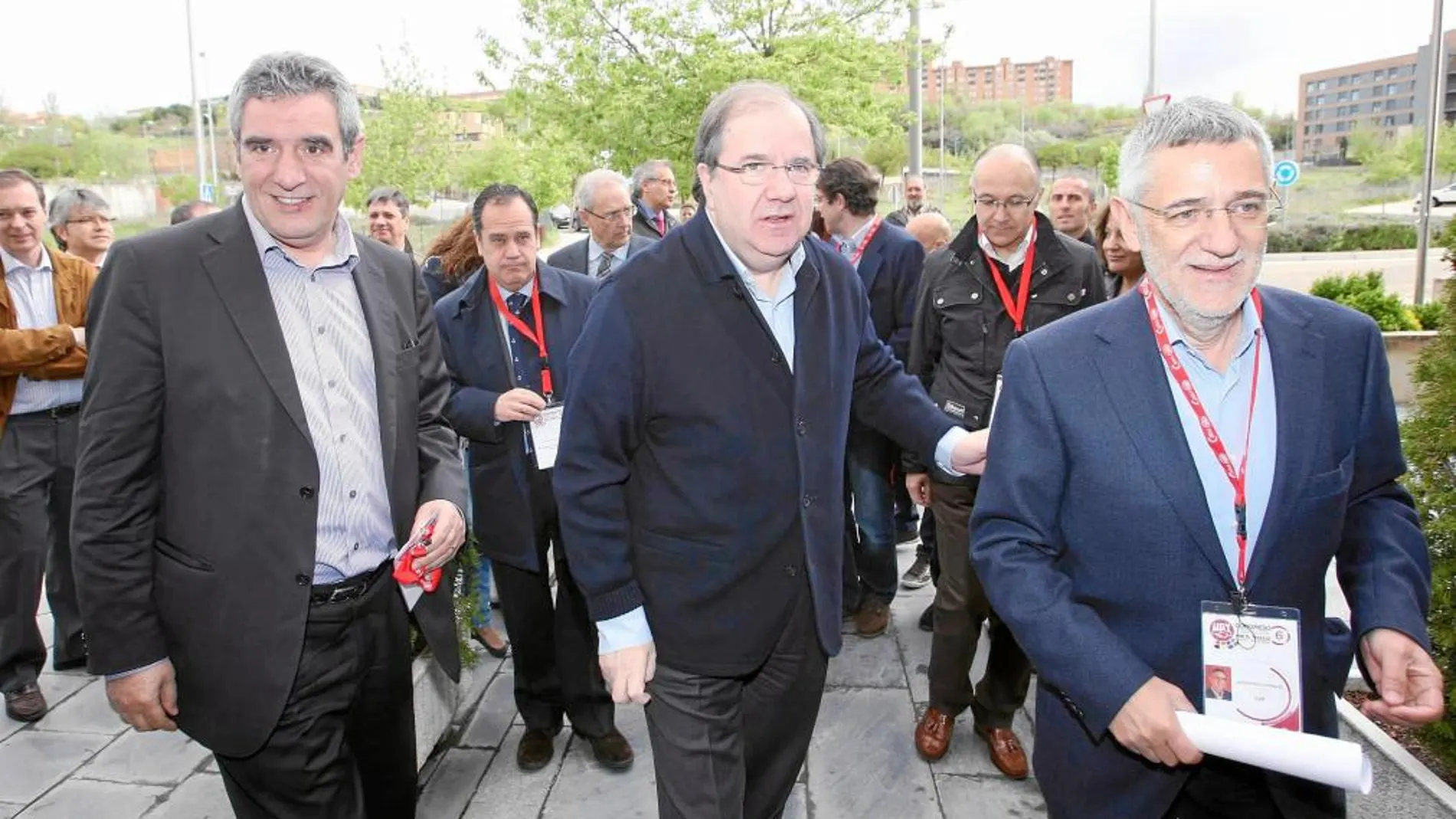 Herrera apuesta por medidas valientes frente «a una tasa dramática» de paro