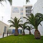 En la imagen, la fachada del hospital de Alzira, gestionado por Ribera Salud
