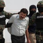 El Chapo Guzmán siendo detenido en 2014
